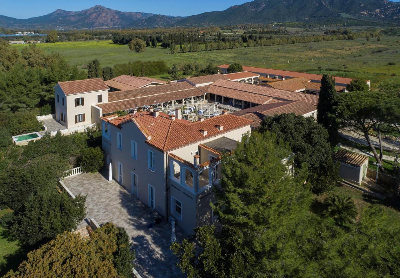 Villa Cavalieri Country Hotel Pula Esterno foto