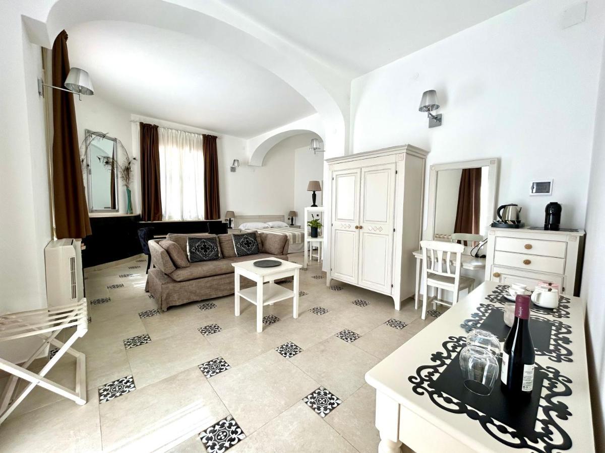 Villa Cavalieri Country Hotel Pula Esterno foto