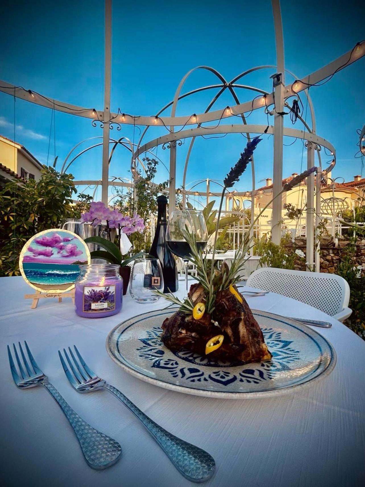Villa Cavalieri Country Hotel Pula Esterno foto