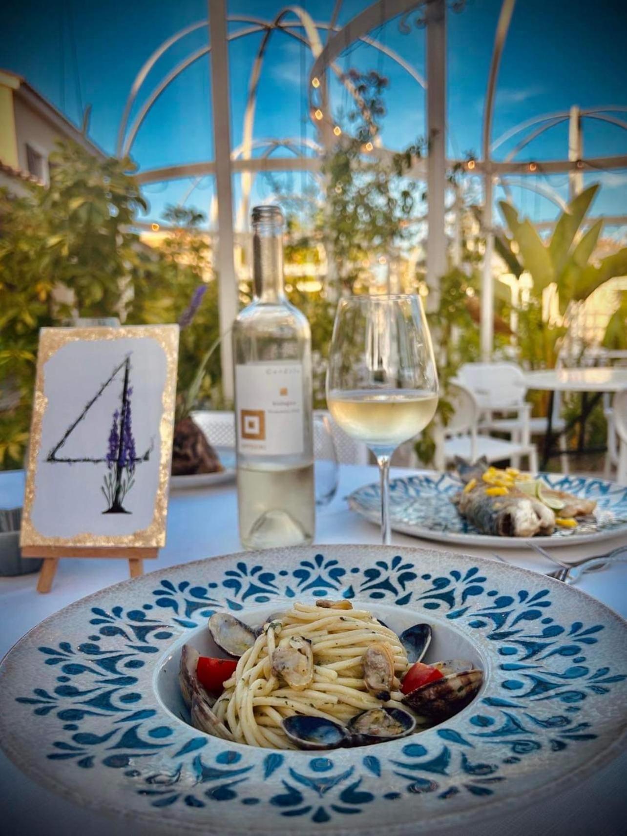 Villa Cavalieri Country Hotel Pula Esterno foto