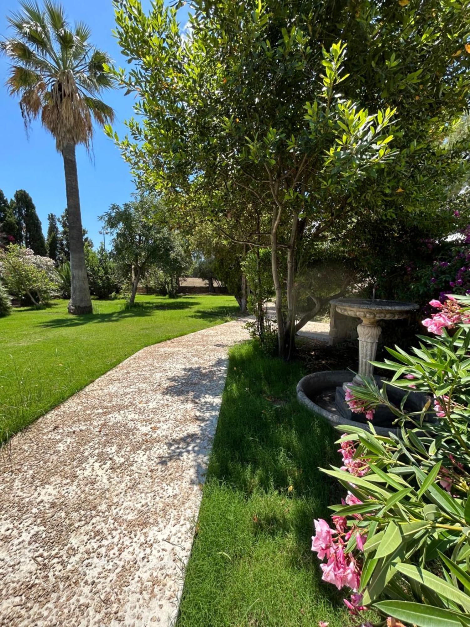 Villa Cavalieri Country Hotel Pula Esterno foto